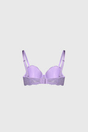 Sostén strapless lila de encaje con diseño floral delicado y lazo central pequeño estilo romántico elegante