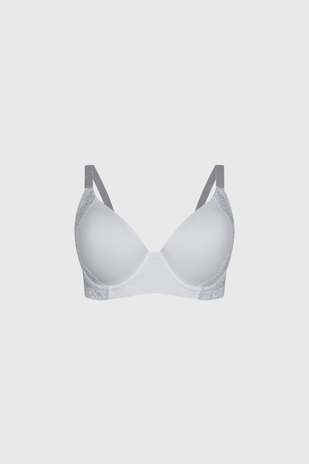 Sostén blanco con encaje en laterales y copas lisas ofrece soporte elegante sin estampa visible