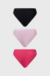 Tripack de calzones bikini en palo rosa negro y fucsia lisos sin estampas con cintura elástica y diseño clásico