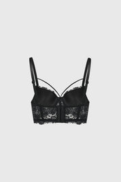 Sostén negro de encaje con copa soft y delicados detalles florales en el busto estilo romántico sin estampa lisa