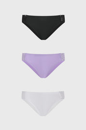 Calzón tripack mujer lila con detalle de encaje en costados colores negro lila y blanco diseño liso elegante