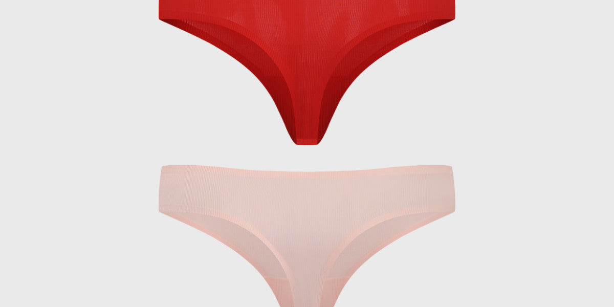 Pack de cuatro calzones colaless en palo rosa blanco rojo y negro lisos sin estampas