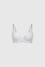 Sostén blanco push up de mujer con encaje floral delicado en toda la superficie diseño elegante y sofisticado