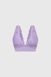 Sostén tipo bralette lila con encaje floral en la parte superior sin estampa visible