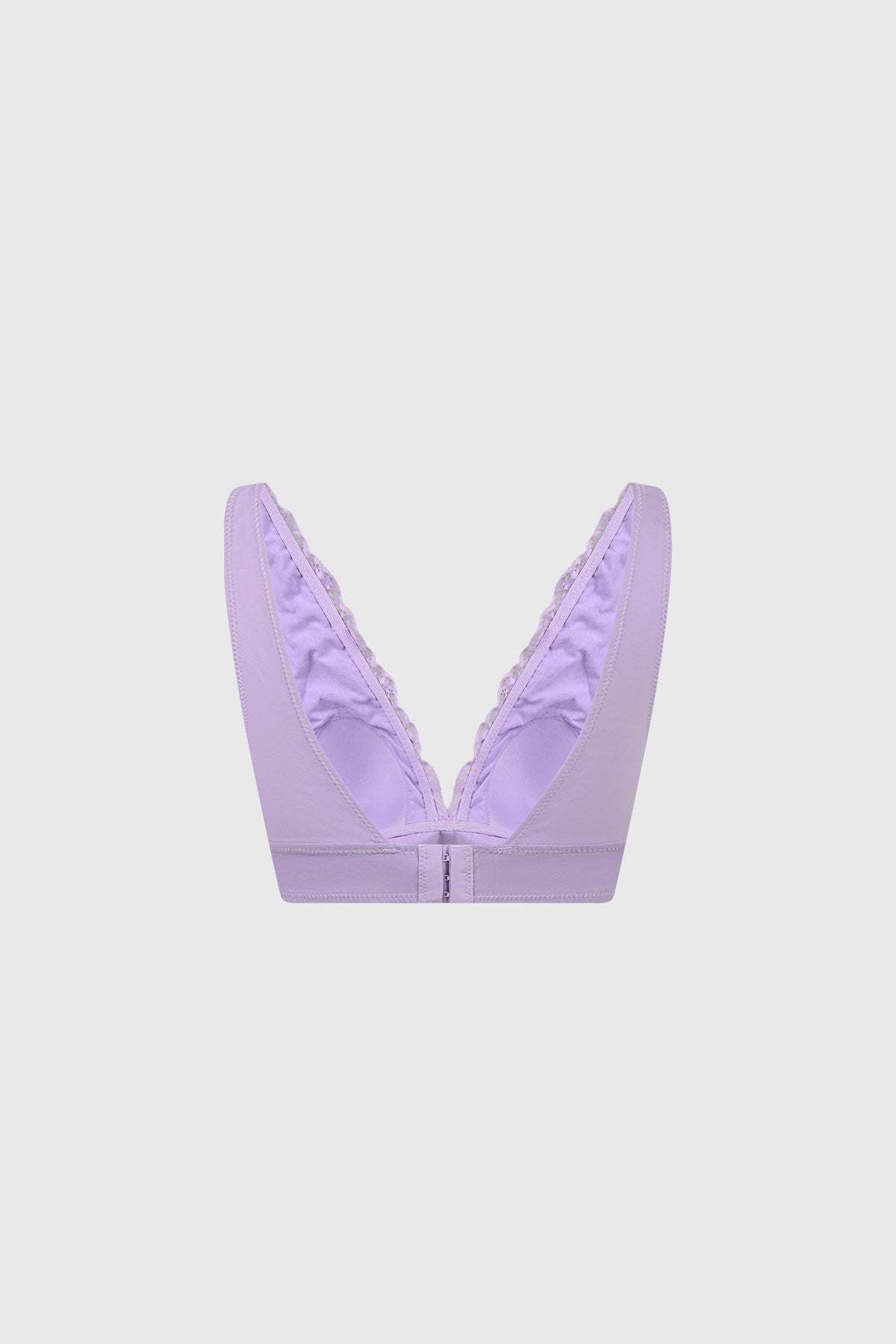 Sostén tipo bralette lila con encaje floral en la parte superior sin estampa visible