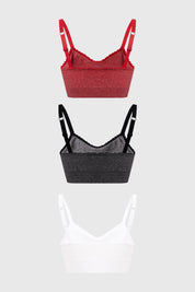 Tripack de sostenes juveniles en rojo negro y blanco con diseño recogido y detalles de encaje en la parte superior