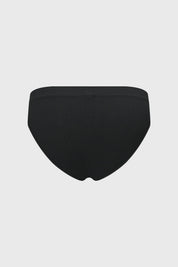Calzón bikini negro de mujer con diseño liso confeccionado en tejido elástico cómodo y suave ideal para el día a día