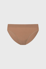 Calzón bikini mujer color camel con textura acanalada lisa sin estampa ideal para el día a día