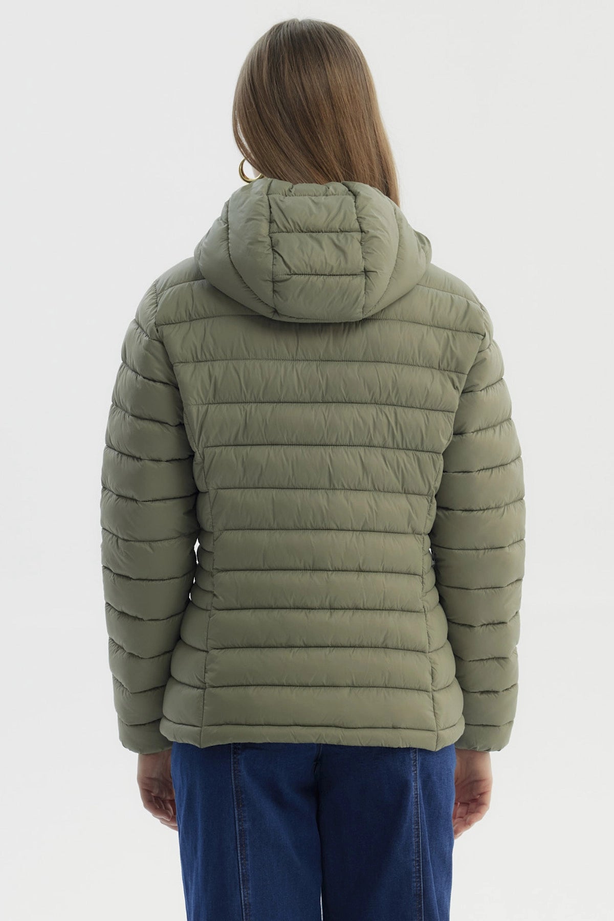 Parka Mujer Corta Plummy Cortes Verde Militar