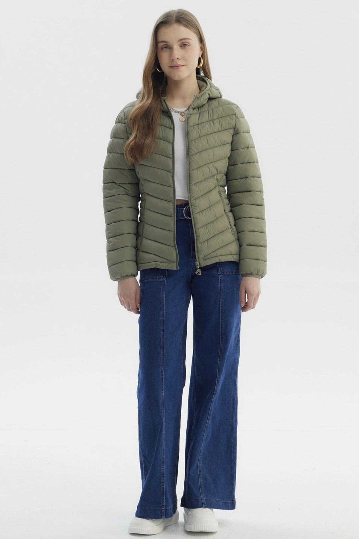Parka Mujer Corta Plummy Cortes Verde Militar