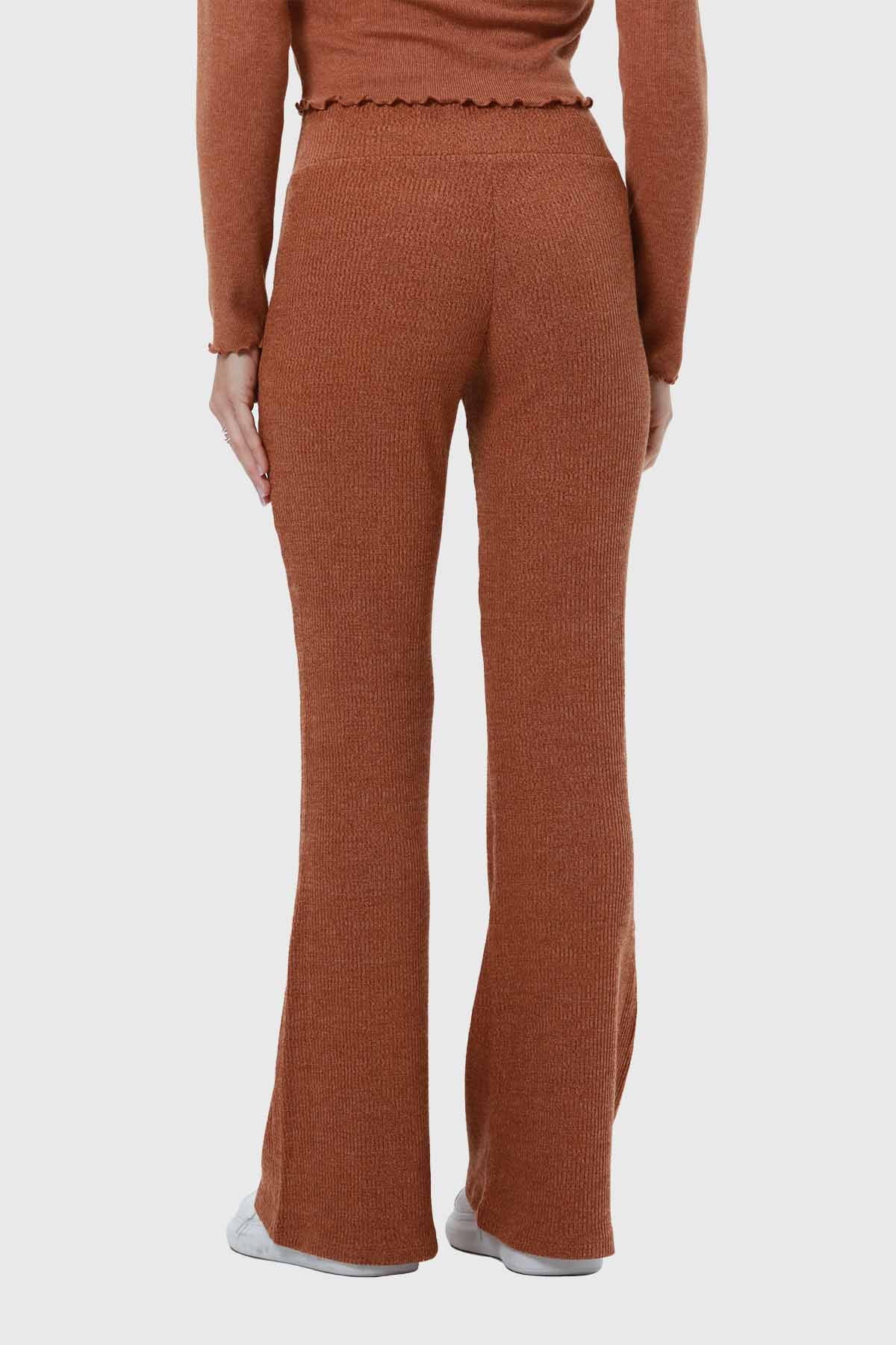 Pantalón Mujer Flare Rib Café