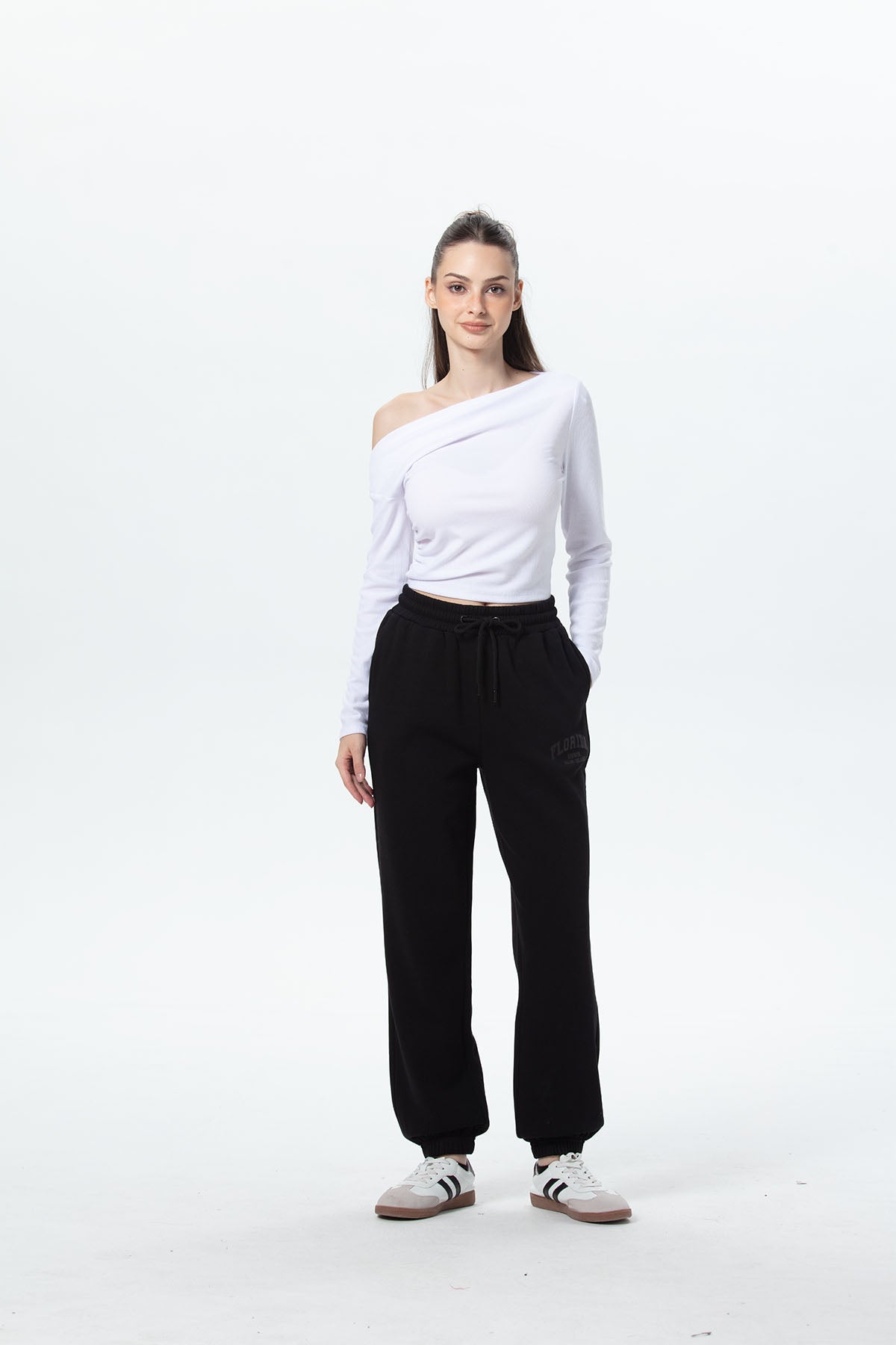 Pantalón Buzo Mujer Jogger Negro