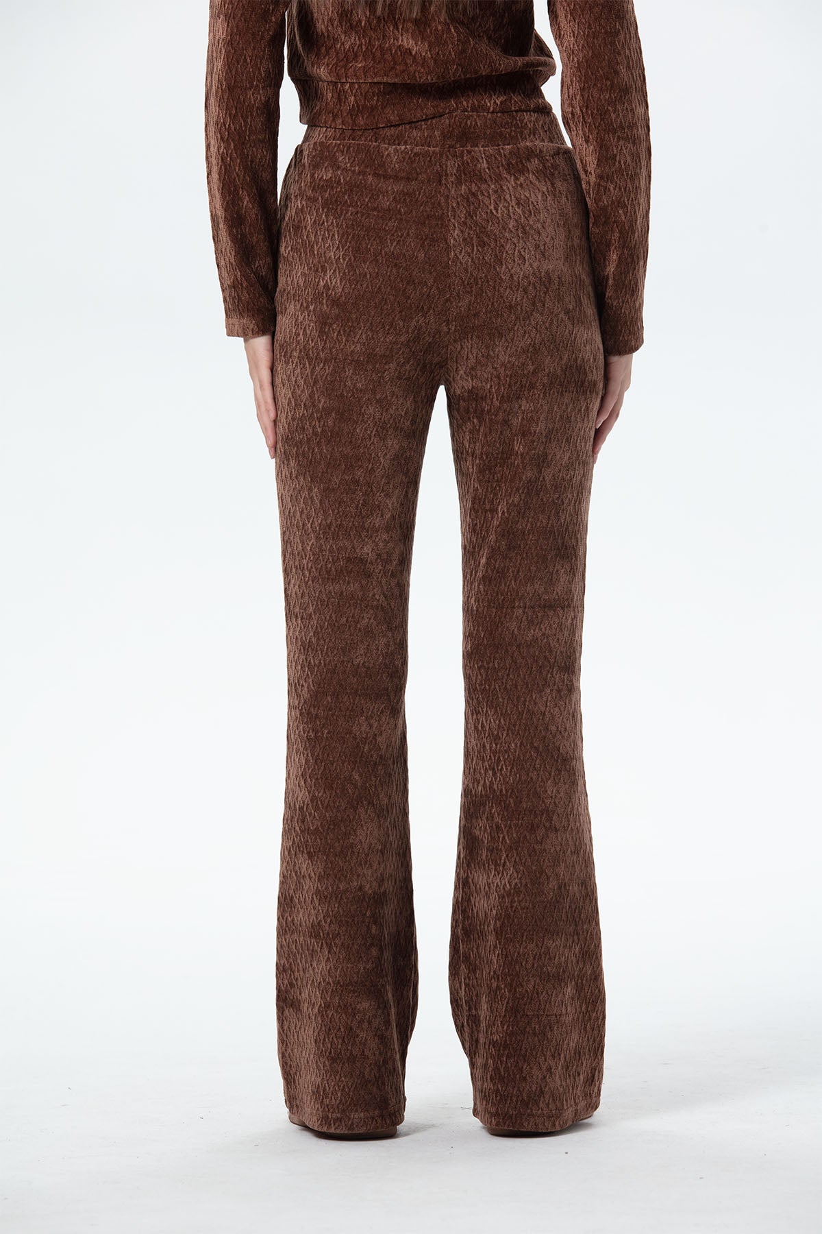 Pantalón Mujer Flare Chenille Cafe