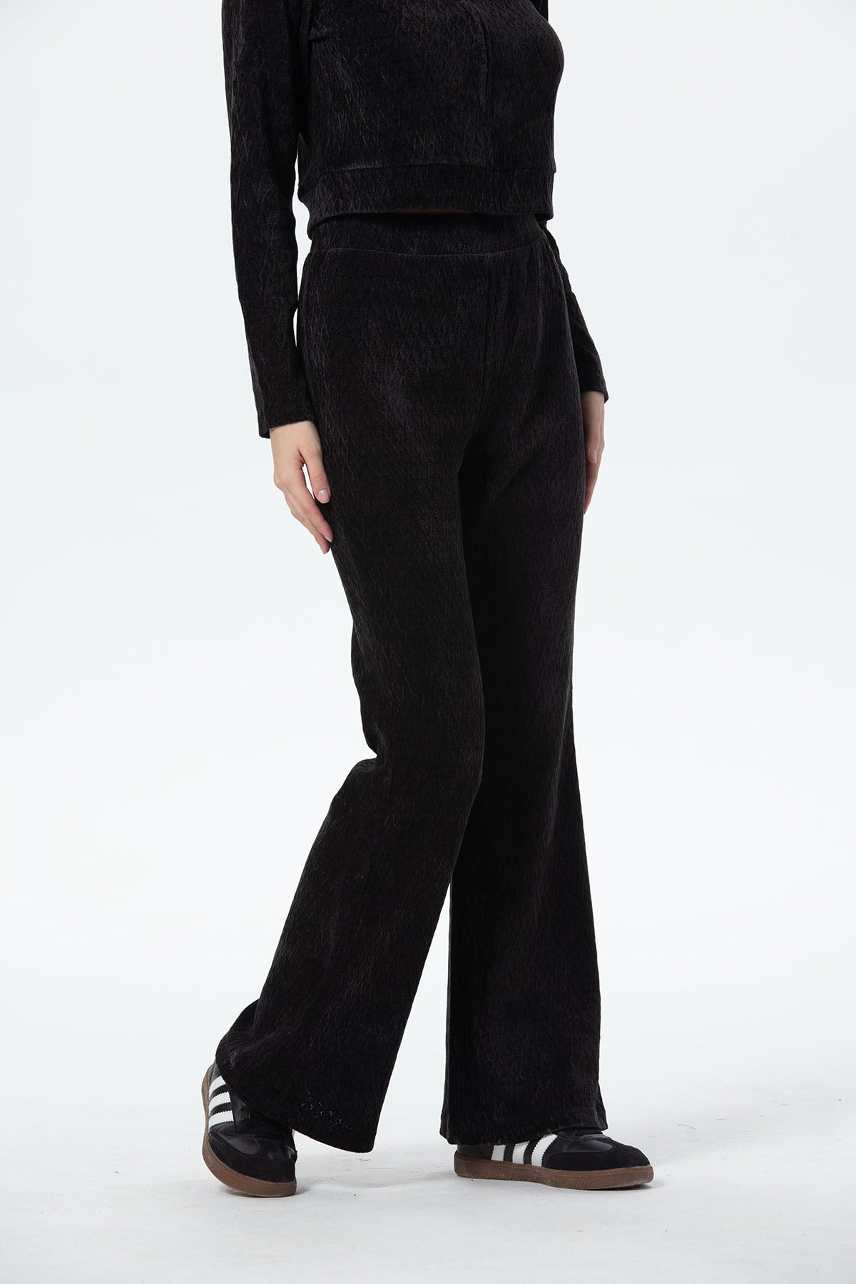 Pantalón Mujer Flare Chenille Negro
