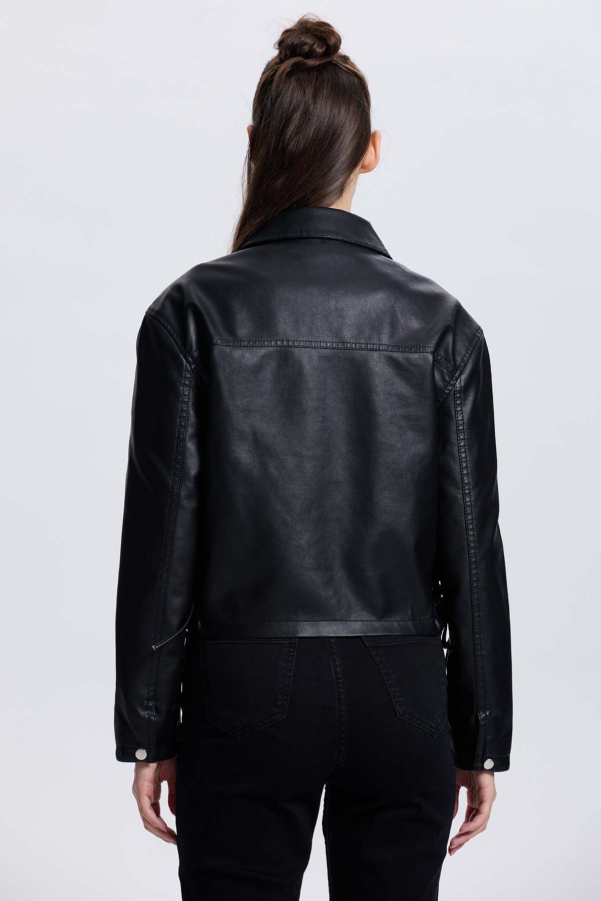 Chaqueta Mujer Efecto Cuero Negro