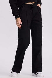 Pantalón Mujer Cargo Pinzas Negro