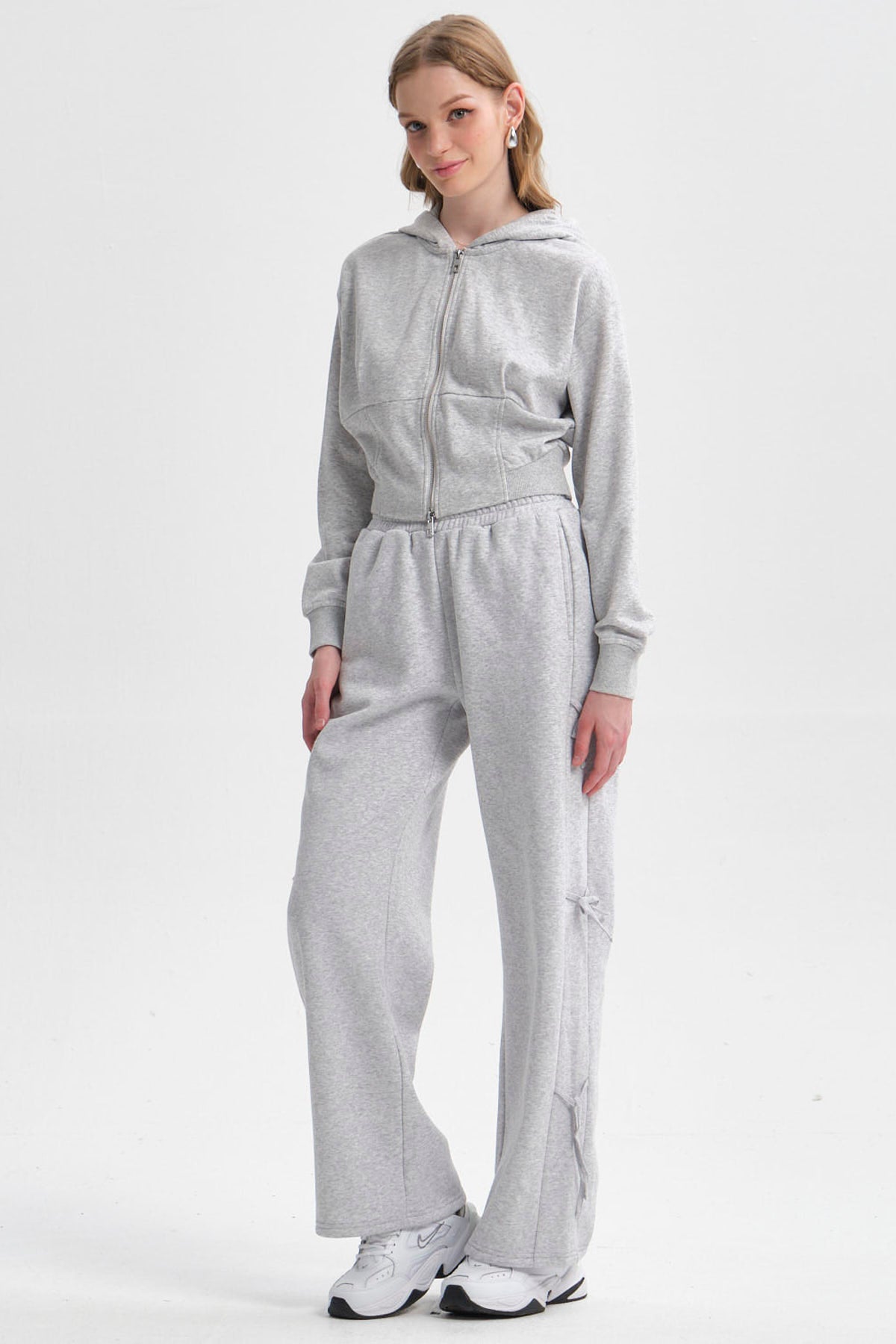 Pantalón Buzo Mujer Lacitos Gris Melange