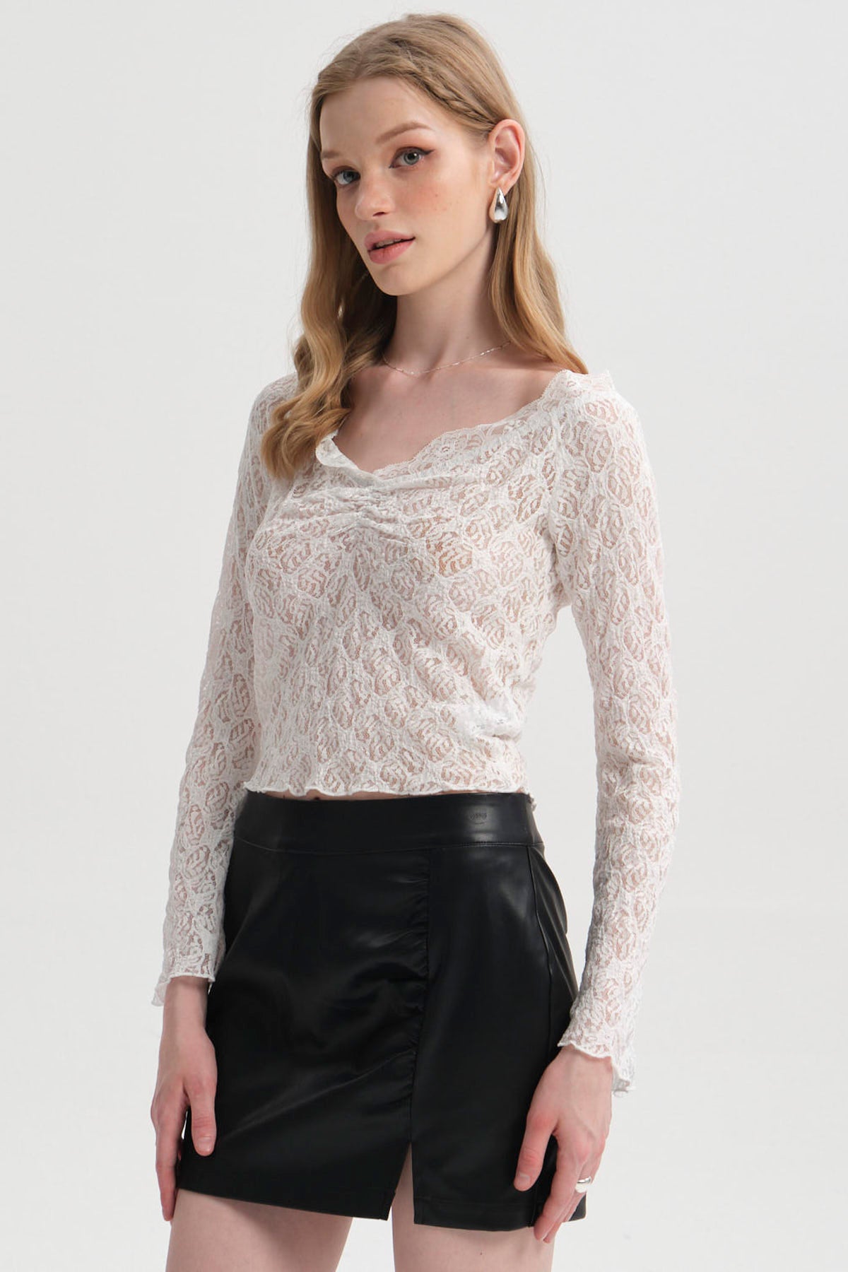 Polera Mujer Encaje Flare Crudo