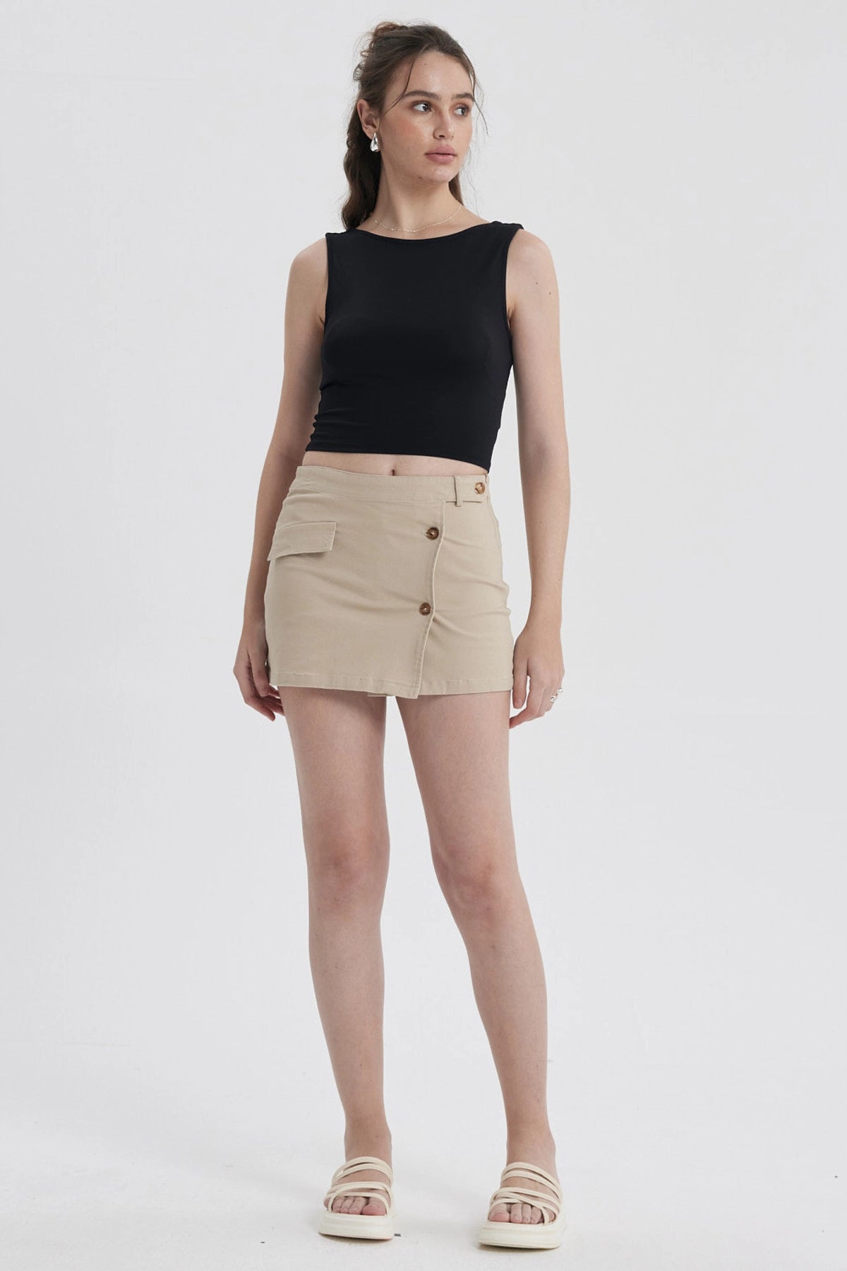Short Mujer Botones Beige