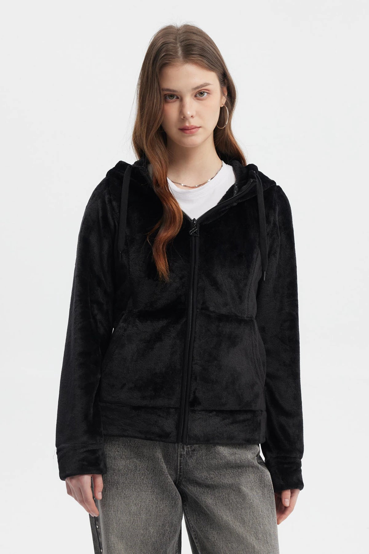 Polar mujer abierto plush negro sin estampa con capucha y cierre frontal estilo casual y relajado
