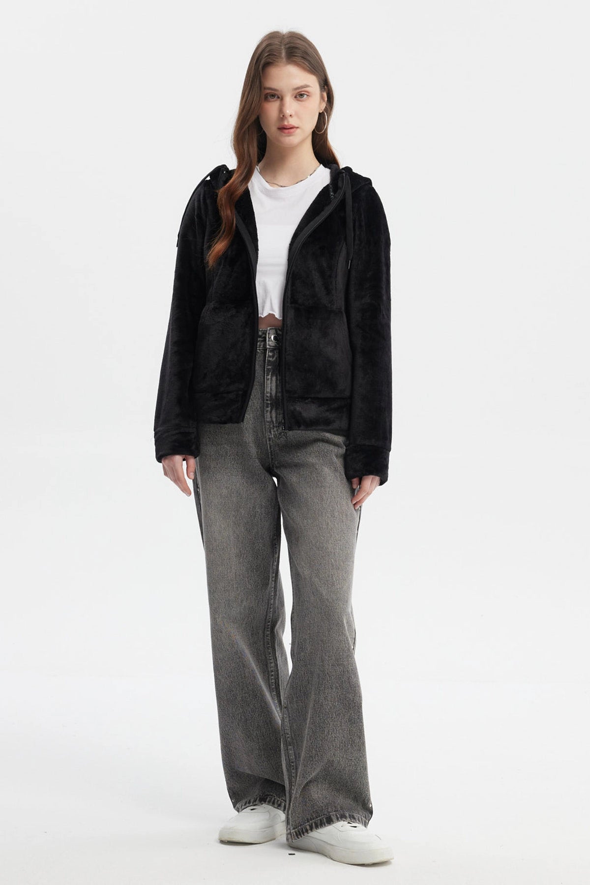 Polar mujer abierto plush negro sin estampa con capucha y cierre frontal estilo casual y relajado