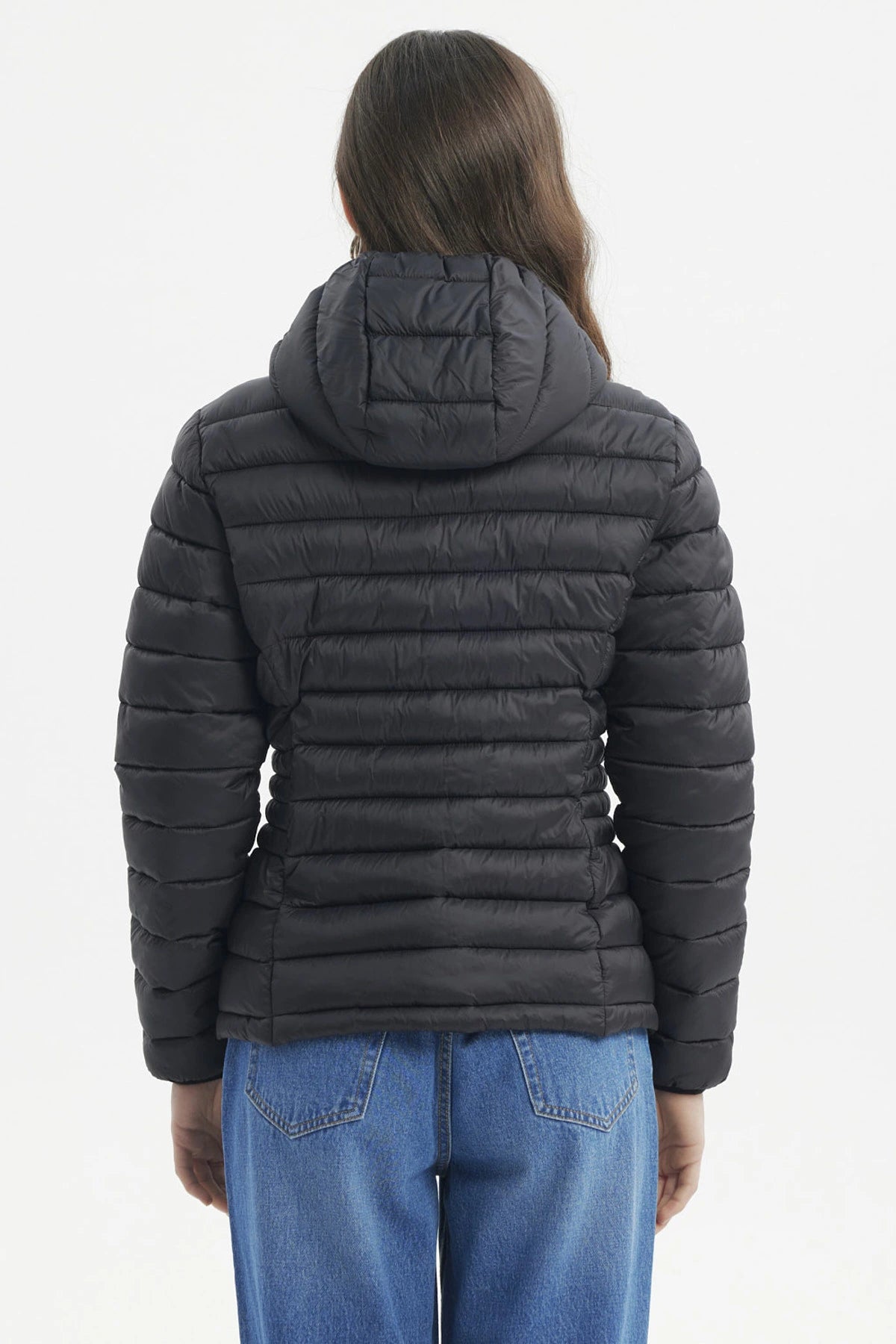 Parka Mujer Corta Plummy Cortes Negro