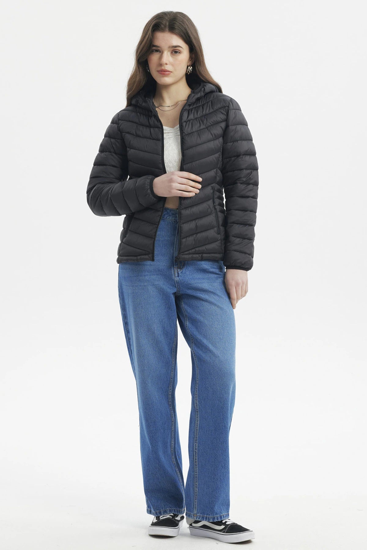 Parka Mujer Corta Plummy Cortes Negro