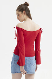 Polera roja mujer hombros descubiertos lazo en mangas lisa