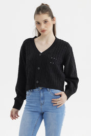 Sweater negro de mujer con botones delanteros y tejido de trenzas en un estilo casual sin estampa visible