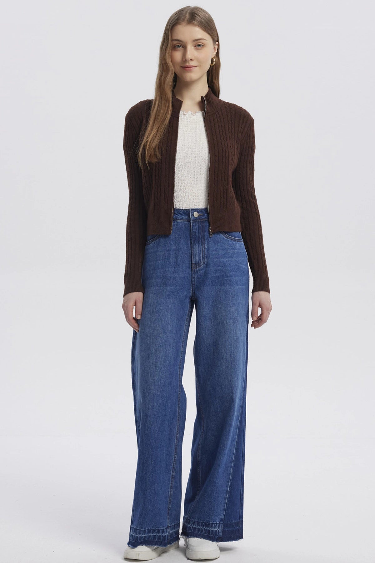 Sweater Mujer Cuello Con Cierre Café Oscuro