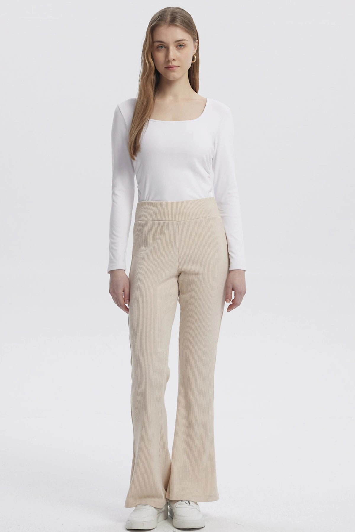 Pantalón Mujer Flare Rib Beige