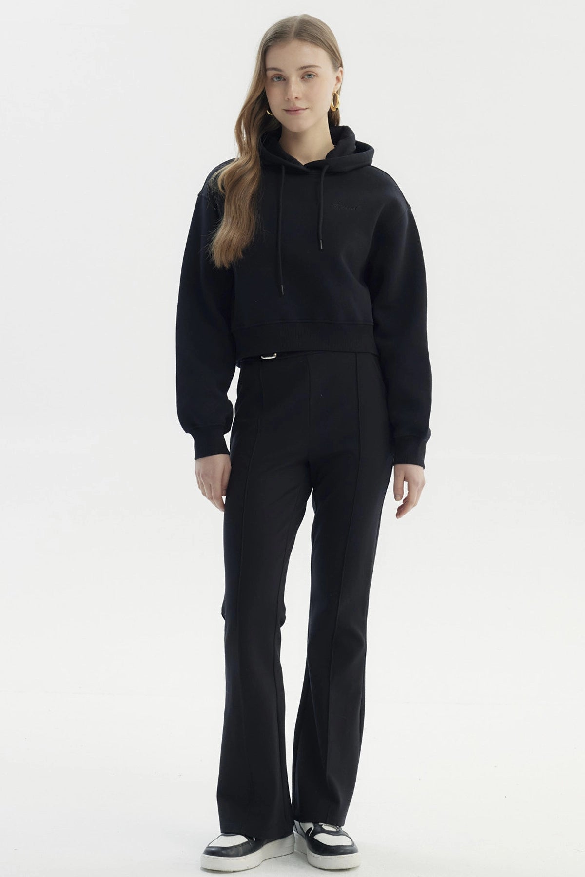 Polerón Mujer Canguro Print Negro