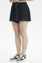 Short Mujer Cordón Delantero Negro