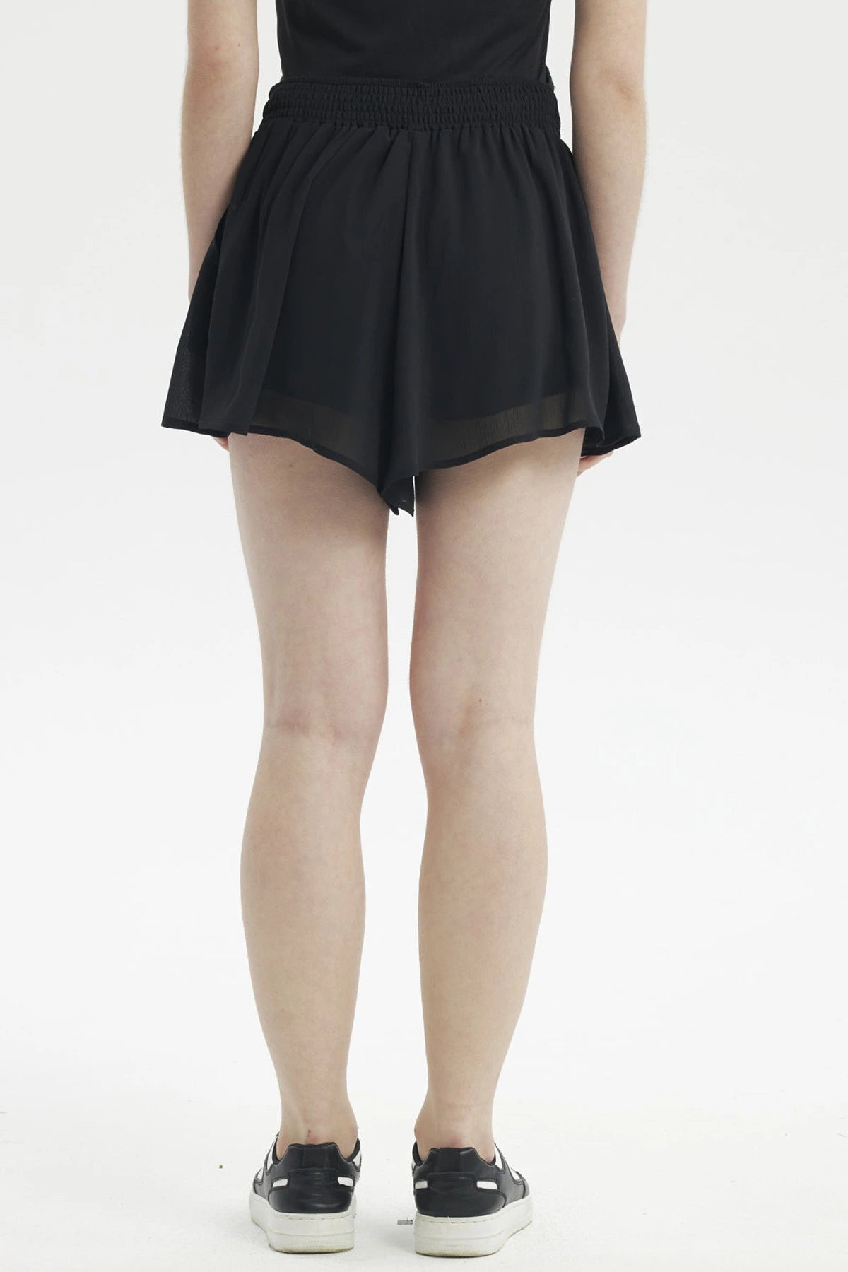 Short Mujer Cordón Delantero Negro