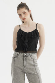 Peto mujer negro con vuelos en el pecho prenda sin estampa ideal para un look casual y sofisticado