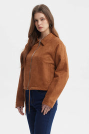 Chaqueta slim camel para mujer con cuello camisero y cierre frontal lisa sin estampa