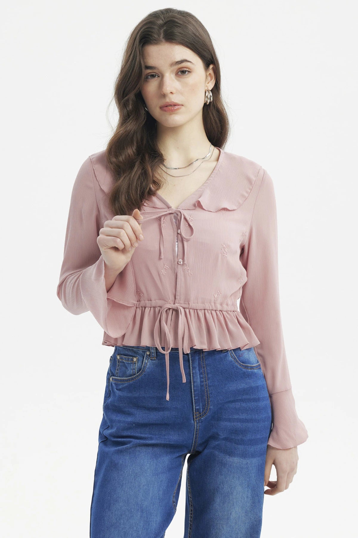 Blusa slim flare palo rosa de manga larga con volante en el escote y ajuste en la cintura lisa elegante y femenina
