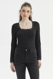 Polera Mujer Escote Cuadrado Negro