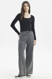 Polera mujer negra cuello redondo manga larga ajustada y lisa perfecta para combinar con jeans estilo casual