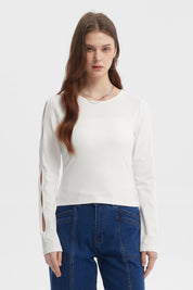Polera mujer crudo de mangas largas caladas sin estampa diseño liso elegante y moderno