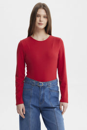 Polera mujer body rojo de manga larga lisa sin estampa ideal para un look casual elegante y versátil