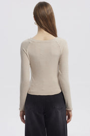 Polera Mujer Juvenil Cuello Bote Recogido Beige