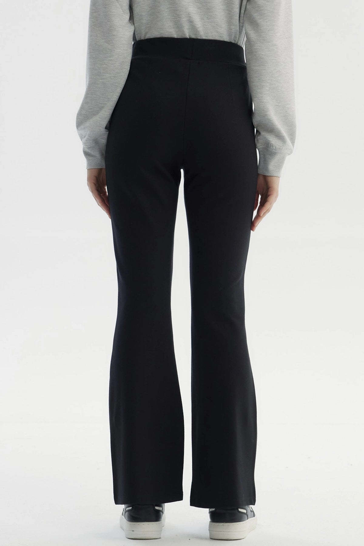 Pantalón Mujer Aplicación Hebilla Negro