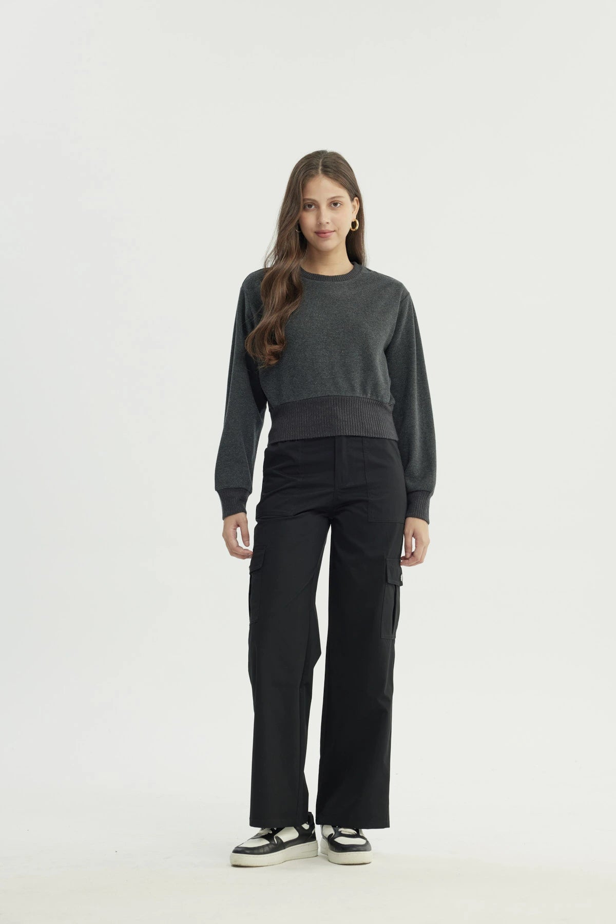 Sweater Mujer Regular Gris Oscuro