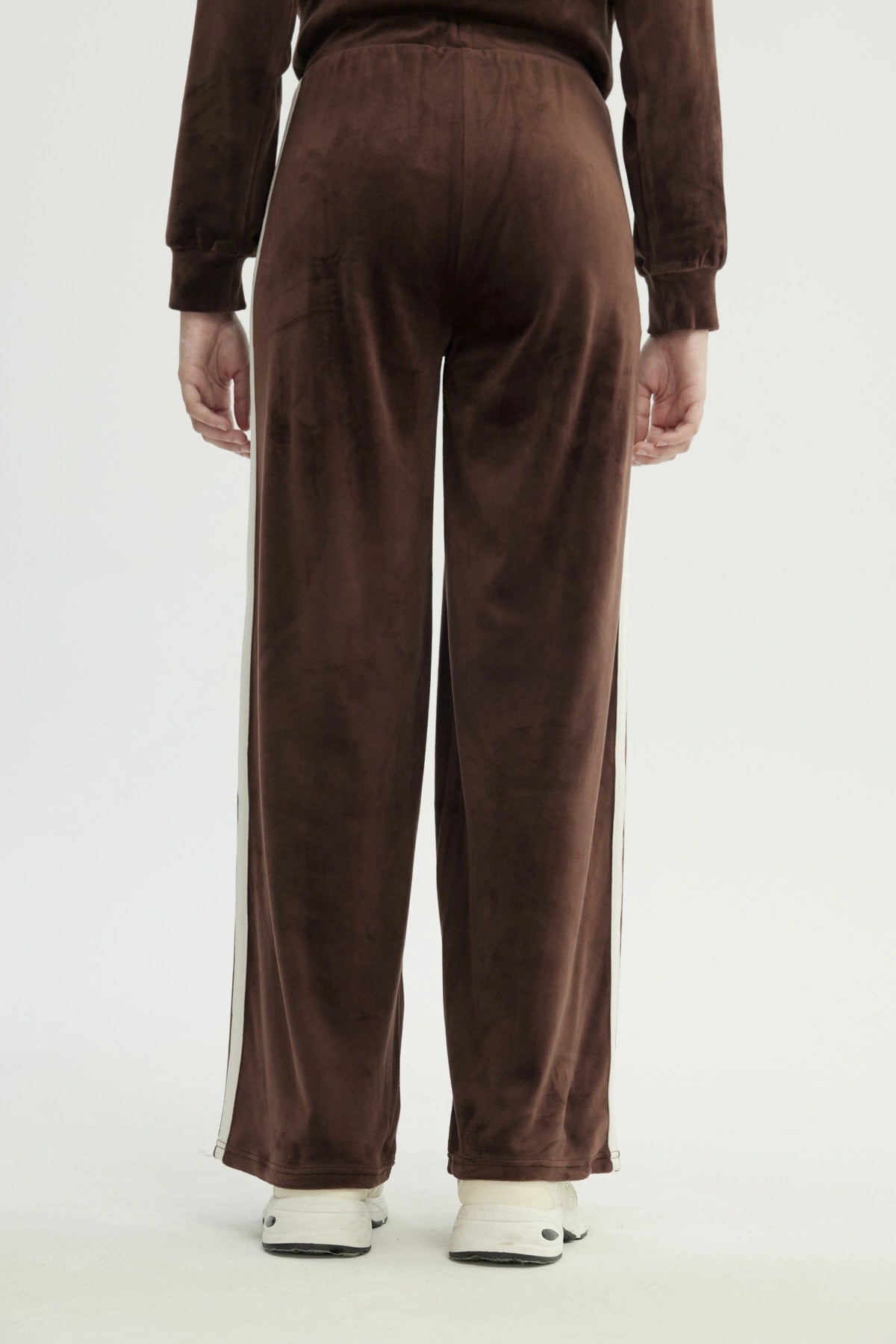 Pantalón Buzo Mujer Wide Leg Café