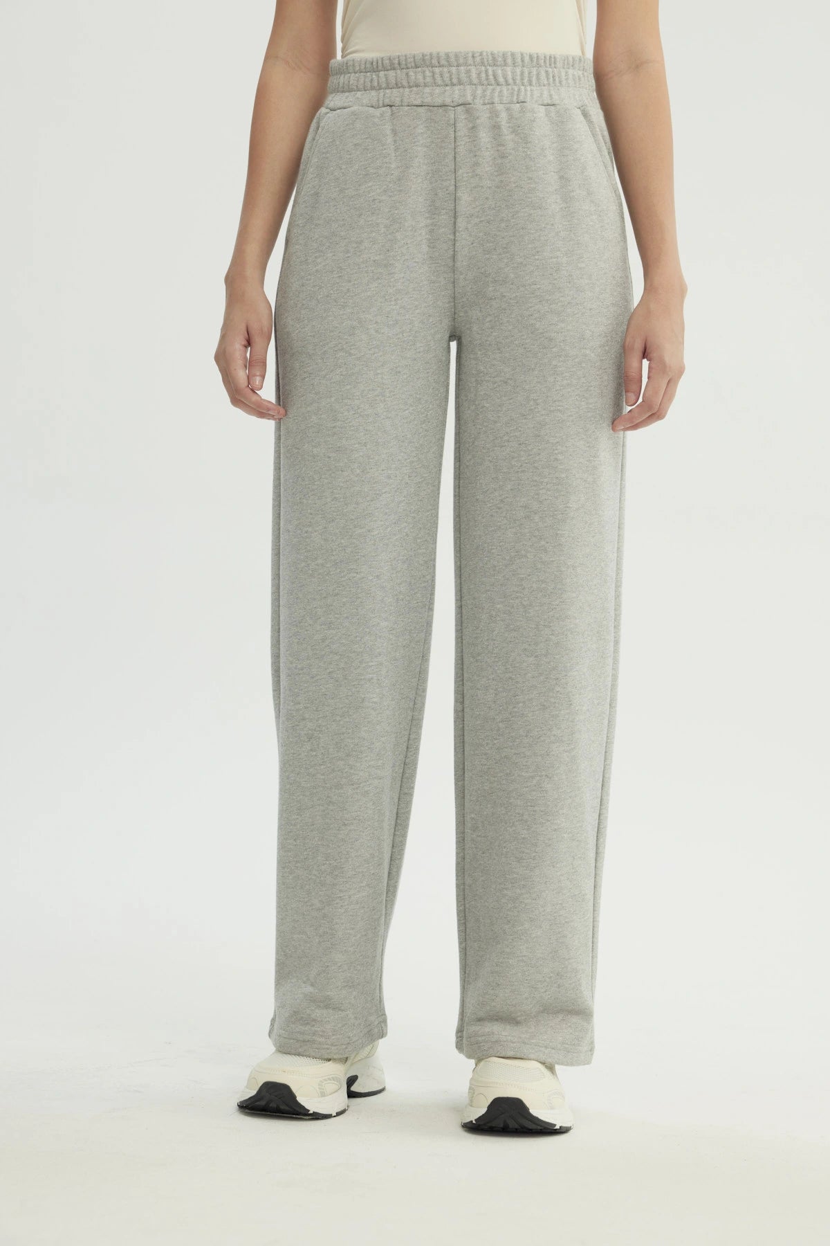 Pantalón Buzo Mujer Calce Recto Gris Melange