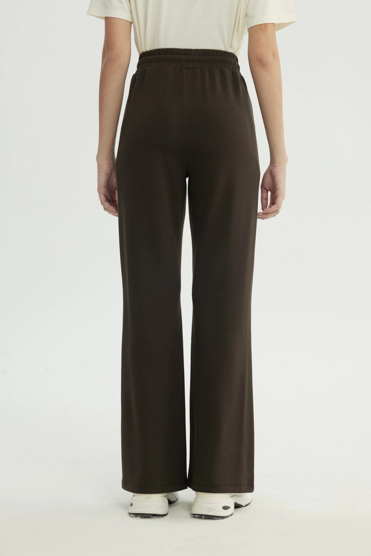 Pantalón Buzo Mujer Leve Flare Chocolate