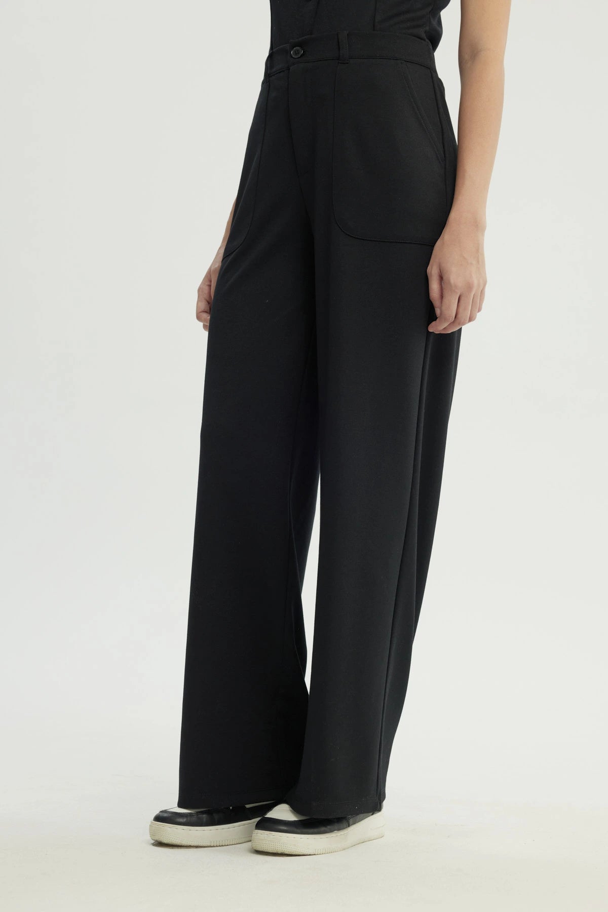 Pantalón Mujer Calce Recto Negro