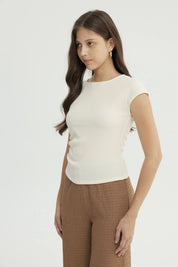 Polera Mujer Slim Fit Crema