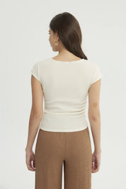 Polera Mujer Slim Fit Crema